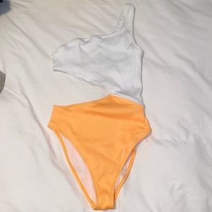 One piece bathing suit